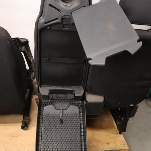 129629293-7bbb3c3f-0a54-48d8-acf1-c235657824de-Piece-129629293-Interieur-complet-861019052R-FIAT-TALENTO-20-JTD-16V-TURBO-MULTIJET-cd220b996df1ee095986a50dc0c5b47e4faac72e6117d579d571b45cf7e0fc5e_m.JPG