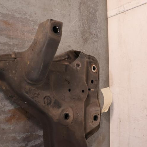129692996-5019d995-9f58-46b7-a44c-7a8daf0f40ec-Piece-129692996-Berceau-avant-51913757-FIAT-GRANDE-PUNTO-12i-8V-f9182a4948e76fdf3f85393a1a8cbd84c0d571c3ed25d41e216e3c299b3a30d0_m.JPG