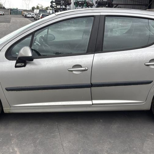 Vehicule-PEUGEOT-207%2520PHASE%25201-2009-12245f97f3ef121f327f03ab21ff60c02ca54a0f9fd259fd13ba304345653067_m.jpg