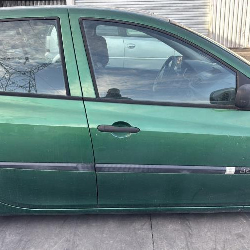 Vehicule-RENAULT-CLIO%25203%2520PHASE%25201-2006-e4791a6408e99db7db2d07d1e21c1a4fa0c083aa3eb6d692a1b6c13672be147a_m.jpg