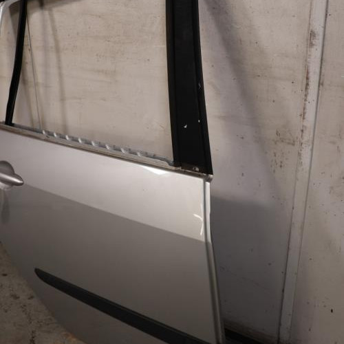 129861804-09f99504-3464-4524-812b-807aa3ccdbbb-Piece-129861804-Porte-arriere-droit-821003703R-RENAULT-GRAND-MODUS-PHASE-2-12i-16V-5e846dd452a4f83b493f81d8d242c0fd2a852c5e1fcbaa201caeee0a3f6f8889_m.JPG