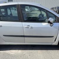 Vehicule-RENAULT-GRAND%2520MODUS%2520PHASE%25202-2010-a1c745cbffd2a87f9636d8290ad9e7eca517136504f22c832d7ee916c58c1aea_m.jpg
