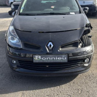 Vehicule-RENAULT-CLIO%25203%2520PHASE%25202-2006-e5e85ca5f47693bfb455a4db9a9037ac1439f798249daae107edd96e74653749_m.jpg