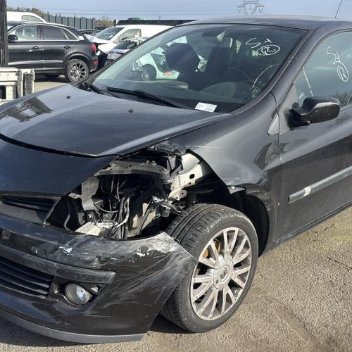 Vehicule-RENAULT-CLIO%25203%2520PHASE%25202-2006-a6115a7ace9ab8d551c43257cf1a8e237e30906cc4191ae9db5ace5441957824_m.jpg