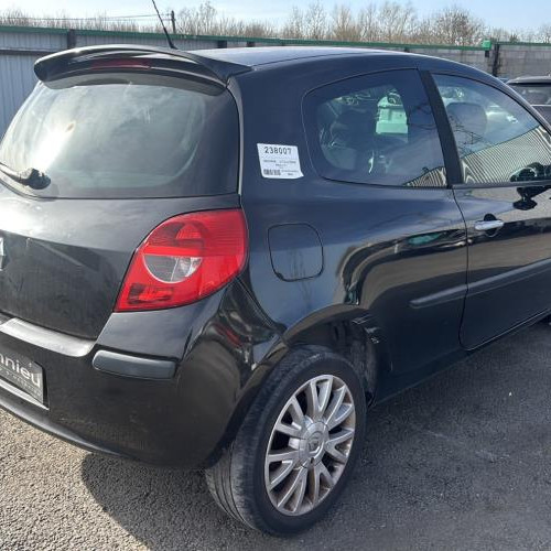 Vehicule-RENAULT-CLIO%25203%2520PHASE%25202-2006-569a9bb0c8c8b0202b8562d6b9091479c8bfbcae301ad2c4fc0a16e37379f0f6_m.jpg