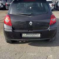 Vehicule-RENAULT-CLIO%25203%2520PHASE%25202-2006-249c8315186b063eb3cdb29f1fd3af861e8b423f7003220a2e5c5ade871c320d_m.jpg