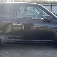 Vehicule-SUZUKI-SWIFT%25203-2007-01a5c929457fe356183f54d8bb00e1225bd9e1209c6a8c5ee11e35fbc3d974bf_m.jpg