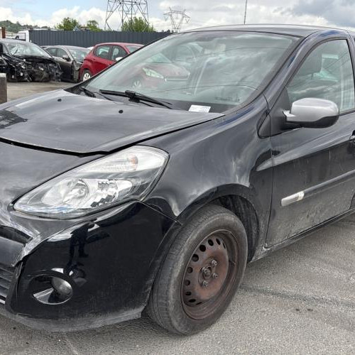 Vehicule-RENAULT-CLIO%25203%2520PHASE%25202-2012-e37f02381d996480468c20905616ec82e896d91748976f574a3fc87409dc5d8d_m.jpg