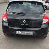 Vehicule-RENAULT-CLIO%25203%2520PHASE%25202-2012-b1be6163bfd19f2e6a70cec9f7fb51a789e4f30c2a804ca8c0794a52161b8b44_m.jpg