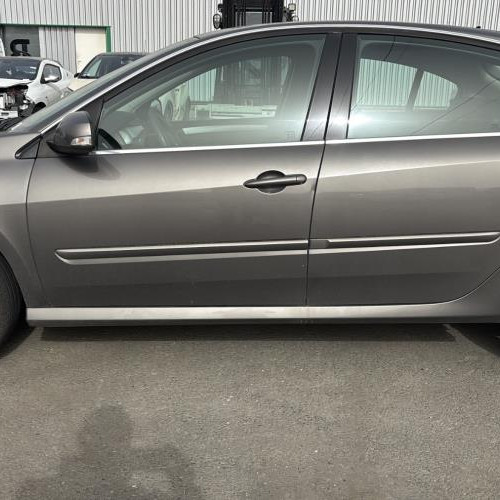 Vehicule-RENAULT-LAGUNA%25203%2520PHASE%25201-2009-e1a28e6a6d7ba09f2f81b5b5e1b3799a393a85374fa4c7fcd0fec01294f71816_m.jpg
