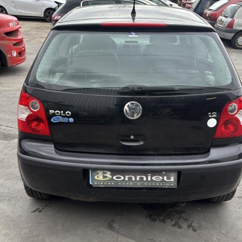 Vehicule-VOLKSWAGEN-POLO%25204%2520PHASE%25201-2004-2950e975b37d7fe75962b40ac032de6889281d06e2a414ce8087cac918de46e6_m.jpg