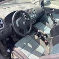 Vehicle-VOLKSWAGEN-GOLF%25205-2007-2c2d711b886ee3dc25bd9030e4eba143411458238b7c483c2cb3ad720f49ceb8_m.jpg