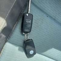Vehicle-VOLKSWAGEN-GOLF%25205-2007-d10c27d507bbf0772ad4112ce438afbe0ba3a8565a826d7e1bafb9ae6c548926_m.jpg