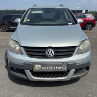 Vehicle-VOLKSWAGEN-GOLF%25205-2007-b243939bf287ed475ad7d4c1f53900dbb17cdef26b033cd9b06e02a06d9f2a4d_m.jpg