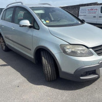 Vehicle-VOLKSWAGEN-GOLF%25205-2007-3d45dfee4258da5509bccb4bababf11cbe8da155159dcf21183ee1fa4677319e_m.jpg