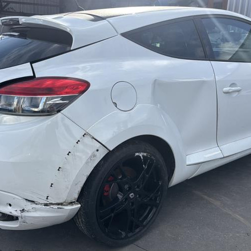 Vehicule-RENAULT-MEGANE%25203%2520PHASE%25201%2520COUPE-2011-381bfc4a138b237571d67a16b162a5b0540d37ce5cfb2bb578cd8e16ace15337_m.jpg