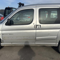 Vehicule-PEUGEOT-PARTNER%25201%2520PHASE%25202-2005-42597173c2c963d43ba5668238d5e2550924337fad59371729a1bcdb3dcb4309_m.jpg