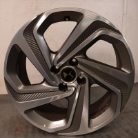 130472223-254755c4-fcca-44d5-b602-a5e21f09e43e-Piece-130472223-Jante-96702922VV-CITROEN-DS5-PHASE-2-20-BLUE-HDI-16V-TURBO-8552f252a6b8c974f3e8526d83ec667f7b79bb19920fd88c8e14e15acf7f6ab8_m.JPG