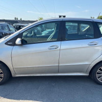 16016758-5c601793d8178c4e08cb0b1560536a178c2c43981bb512c8eb80737c7ef8c7d9_m.jpg