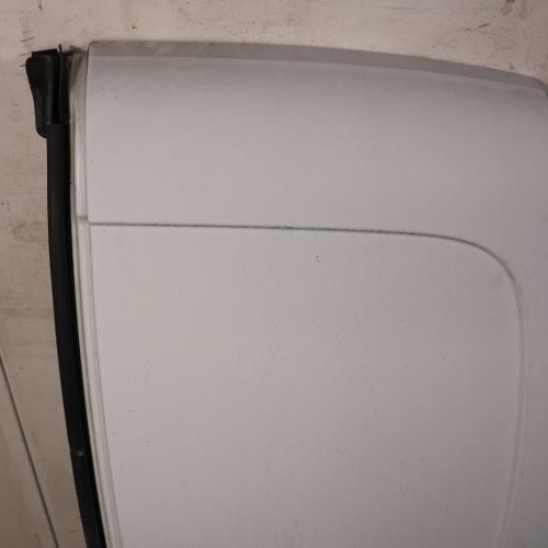 130764637-ab51cf73-a267-420a-8572-cf5fd2685a1f-Piece-130764637-Porte-de-coffre-droit-901003757R-RENAULT-KANGOO-2-PHASE-1-15-DCI-8V-TURBO-1bacbc8effb0a8af9eb8b0f655a6a79f05a9fcb04b37638a39889a118d57d62d_m.JPG