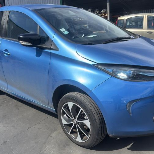 Vehicule-RENAULT-ZOE%25201-2017-7607e1d12cf957d2e846bc309243550702a566362eb54b6a38bfd21d1972f751_m.jpg