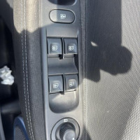 Vehicule-RENAULT-ZOE%25201-2017-19744d83041c28e072a0135a5f785a3631cf1d088211c73ee91226735040274d_m.jpg