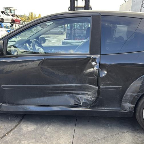 Vehicule-RENAULT-TWINGO%25202%2520PHASE%25201-2009-2c57a5ea551fc75e9cae97f015b3d8b5d01aa01a73c32bc858cba86092a55e1b_m.jpg