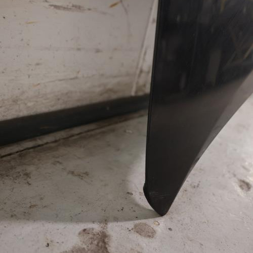 130883283-9a6190db-4e38-4349-9cdd-854a1b652eb6-Piece-130883283-Capot-651003355R-RENAULT-TWINGO-2-PHASE-1-16i-16V-RS-c9852fa9b9d0fc3ea4423a16d125f7141da4231d886b86c6c41492c7a1c1e2e4_m.JPG