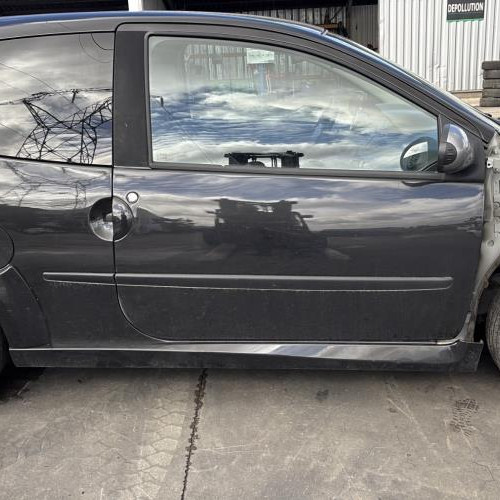 Vehicule-RENAULT-TWINGO%25202%2520PHASE%25201-2009-cb2d00a46ffa5d027f02d43028b31f1bf5725e79673febc5ace19928015838a6_m.jpg