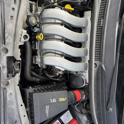 Vehicule-RENAULT-TWINGO%25202%2520PHASE%25201-2009-69dc2f1489dc63f4efb6cc626426005daea8c33dc2750eee81bcae4bbe2e6f7b_m.jpg