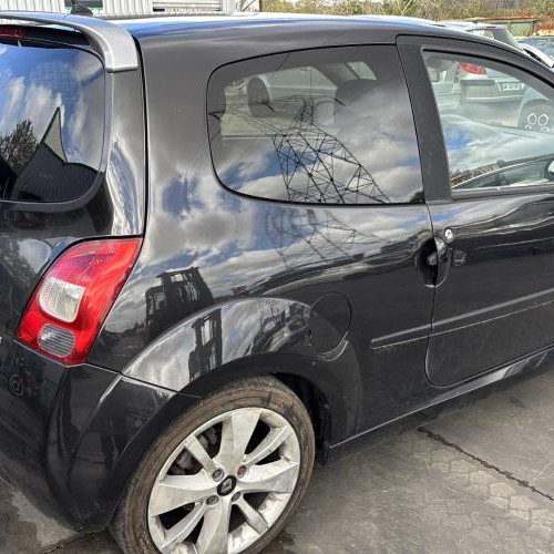 Vehicule-RENAULT-TWINGO%25202%2520PHASE%25201-2009-9aa6c154e6162ec8d222b375d150cf3c8b531cf6f3a70409e416f4c184e1df9b_m.jpg