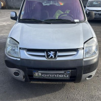 Vehicule-PEUGEOT-PARTNER%25201%2520PHASE%25202-2005-22bbb571a16a4c1a3b8c67c31bc6ba285c608bada1d75237c3de41d6e37d2f47_m.jpg