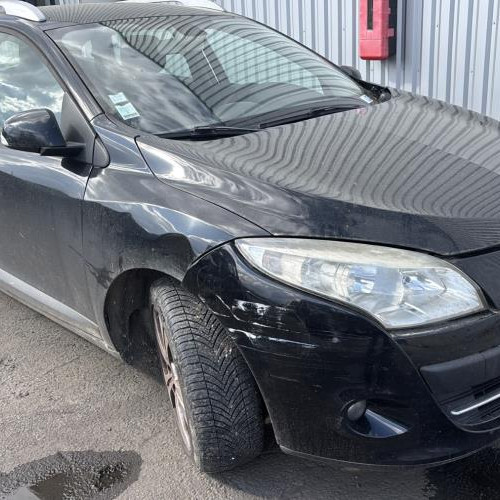 Vehicule-RENAULT-MEGANE%25203%2520PHASE%25201%2520BREAK-2011-85df493d37773befc95f9c78b5ef7e7f23fc4a35bc815bc058502f357927b349_m.jpg