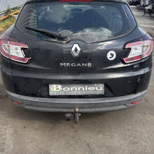 Vehicule-RENAULT-MEGANE%25203%2520PHASE%25201%2520BREAK-2011-15e964135b5c0b48834ef8a3449bca6b9c13133eb2b9bdd97fe664243eadbfca_m.jpg