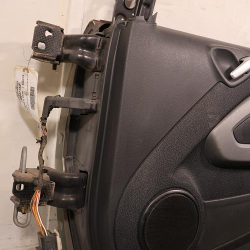 132647157-ecf39798-3b68-4aa2-a9ca-a9100ec3cb77-Piece-132647157-Porte-avant-droit-A4517210200-SMART-FORTWO-2-COUPE-10i-12V-32ba83300f8b239912b3305df5d0c1c0bc42215d8ee61cf7b766536645e20a3c_m.JPG