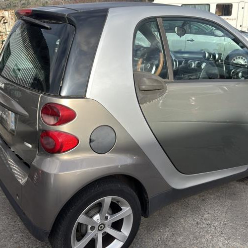 Vehicule-SMART-FORTWO%25202%2520COUPE-2007-65f52ad13130bf1e688728c835b245b0a4be6a61339dd0d4a5002b28599d22e7_m.jpg