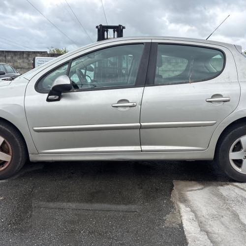 15927990-7e92ab73ab21e1970eb6017f564aa3dd0a505f6d16351673a02fb5a8fe28d70d_m.jpg