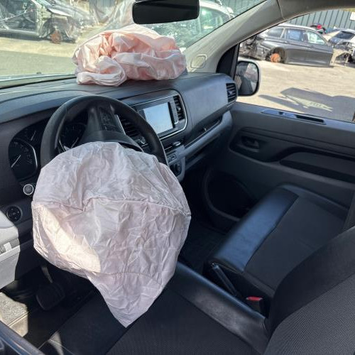 16301885-289df101c75978b3983b48410e952252f93afec5d002b99e96d49e3709c620a8_m.jpg