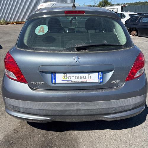 16278167-945a648e66070da26db1df65cf8eb3b3efd3371326ce0b005aebf6f341d921eb_m.jpg