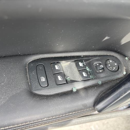 16384028-3007597fe7567037077a12b65cc10956d369436a72cd72d5a679e887ab32cf27_m.jpg
