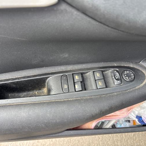 16407495-d7e198d85b0649a9c68f6c98441cb0034c22d7b6cce9ac930aa5b9c6e8f928a9_m.jpg