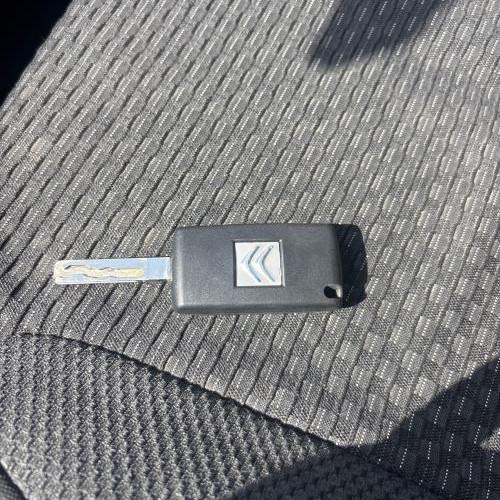 16373463-5b39fdd8db7698e546392d8b6aebe3acf90e800204f9f012e9c16ba2c3684888_m.jpg