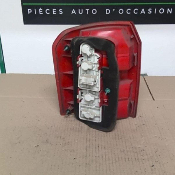 Piece-13279301-Feu-arriere-principal-droit-AUDI-A2-1.4i--16V-bc400d8d1c235b7655acdbdae0f3ea1372eabf48f8a22afc2fd425ca29841251.jpg