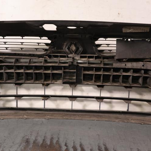 133456238-5e7b1d6d-024b-49e4-bd5e-3d7948080fad-Piece-133456238-Pare-choc-avant-7701476554-RENAULT-CLIO-2-CAMPUS-PHASE-1-15-DCI-8V-TURBO-f216c1ca2e1acd63f78dcdb13a95097f7311c40fd88d42c4eabfbd109b877cf9_m.JPG