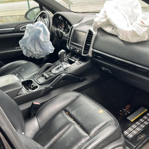 Vehicule-PORSCHE-CAYENNE%25202%2520PHASE%25201-2010-9e76b34f866ded0e2c5745c2eb93b00acbbe0e6eadba8fe7bf4710195385f5f5_m.jpg
