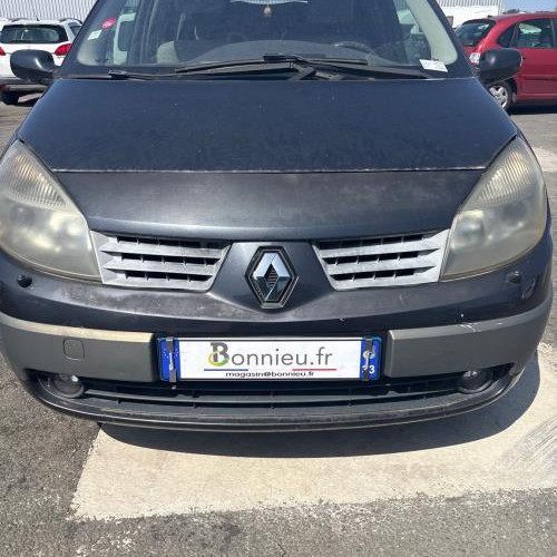 16373070-6a6645f3bf8a1136755a103b630d0b03e8d9fa0dde1cda13dd699ae666273fbd_m.jpg