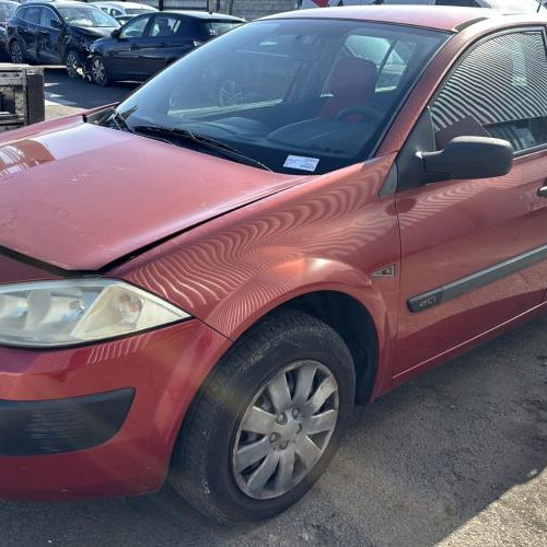 Vehicule-RENAULT-MEGANE%25202%2520PHASE%25201-2004-d3c03efe90fdf8d8c090d82fd7e7a5d76d23457b0d60284778996b832a39e508_m.jpg