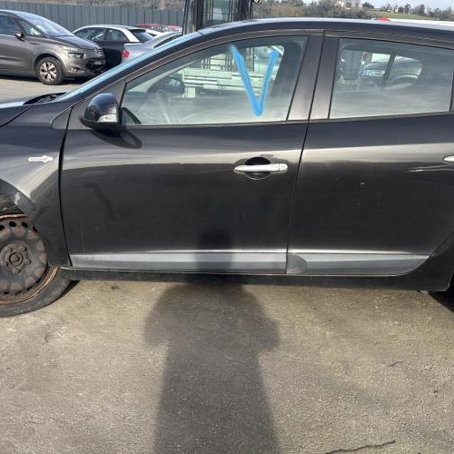 Vehicule-RENAULT-MEGANE%25203%2520PHASE%25201-2010-76f0e01dc2bed76c57a71c8a2d918233afb5cf744c9981f7db379f4fc6ab6ee8_m.jpg