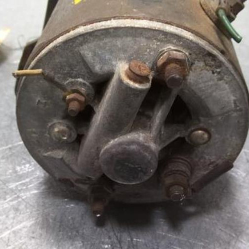 138175-2d0ada50-8dd1-40f6-837b-6a403936fe2e-Piece-138175-Alternateur-RENAULT-R4-Essence-665a048dd563cad8082466e3b27224acb089184bab420111a36058d78419e55e_m.jpg