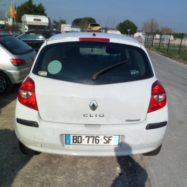 Vehicule-RENAULT-CLIO-III-PHASE-1-1-5-2007-fe7005d59f35f72abca0fc26216a1637841839170b558a4e92029276100b0e65.JPG